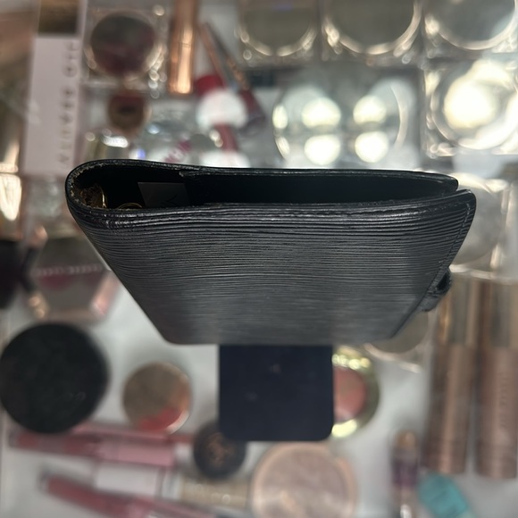 Louis Vuitton Diary Cover Black Epi Leather - Picture 5 of 8